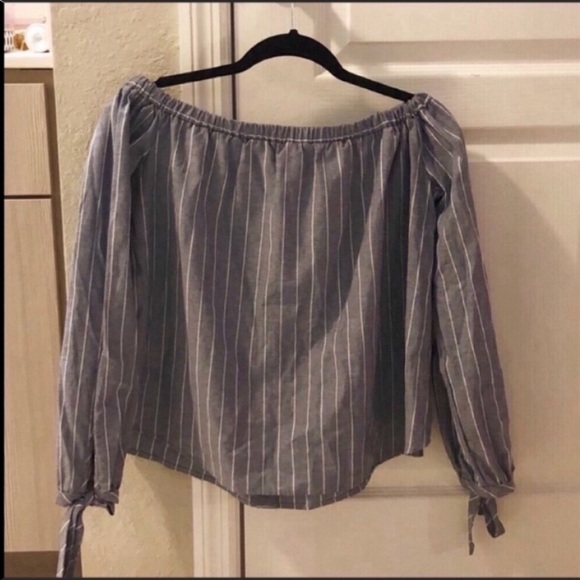 *NEW* Nordstrom Off The Shoulder Top - Picture 4 of 5